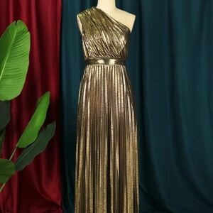 Elegant Gold One-Shoulder Dress